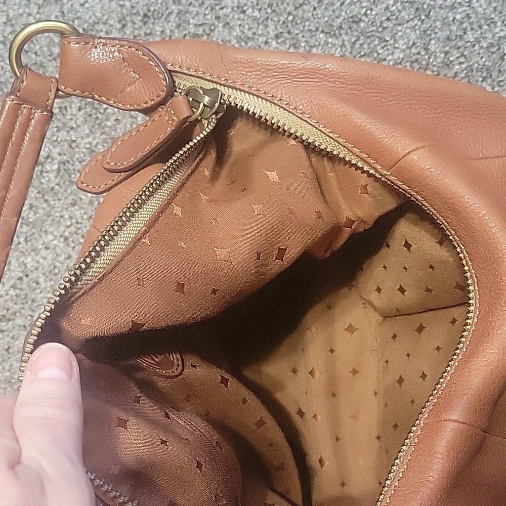 Fossil Leather Purse - Picture 9 of 13